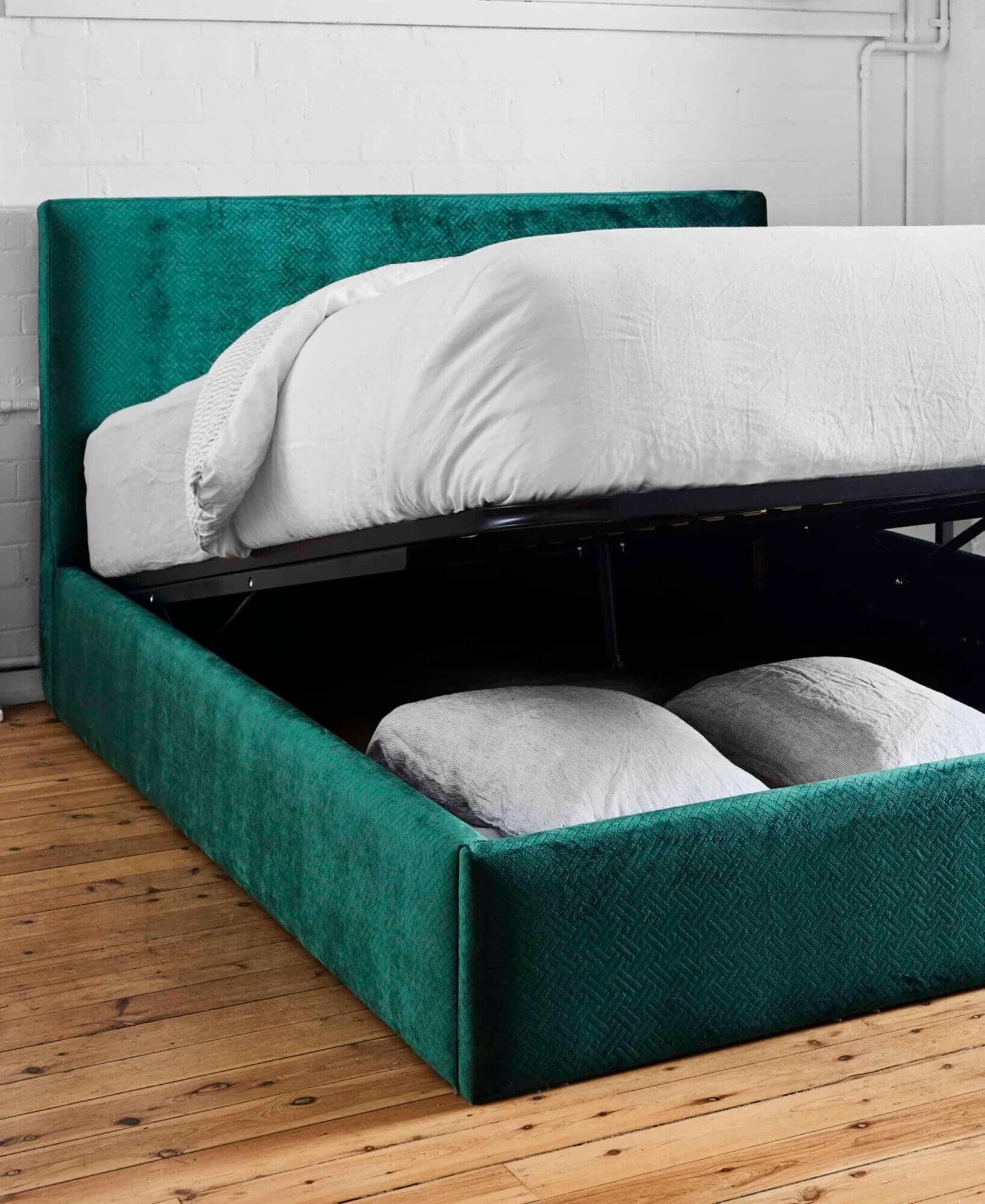 Gas Lift bed (fabric no longer available)
