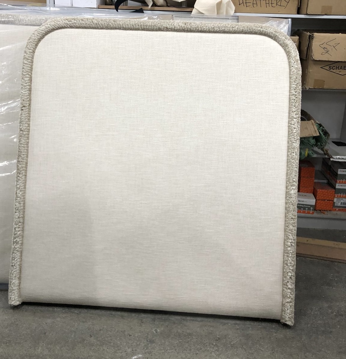 King Single Louis bedhead in Orient Ecru