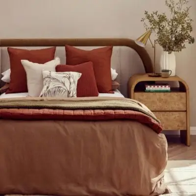 Queen Marcel bedhead in Boston Oatmeal with Dargo Camel border