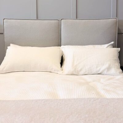 Queen Armelle bedhead in Milla Whisper linen