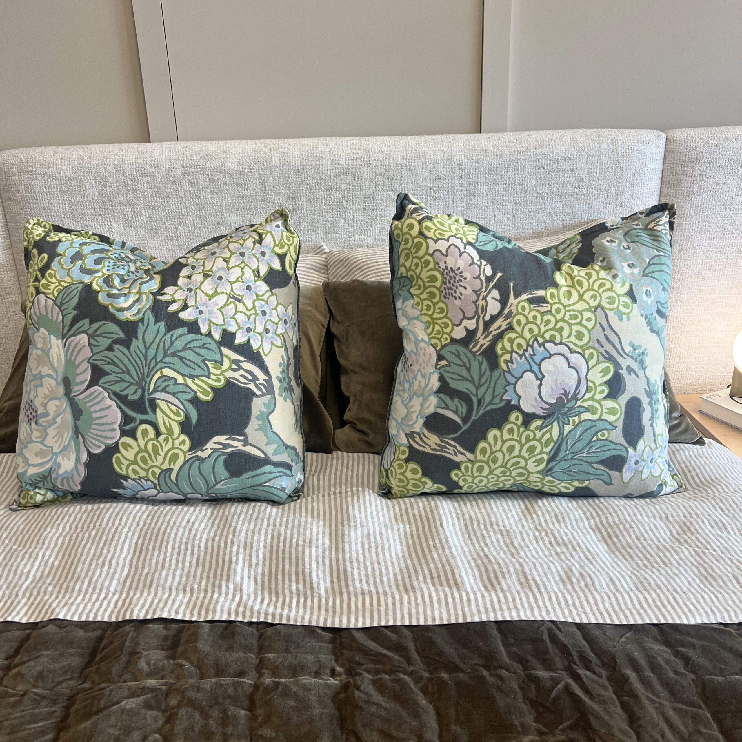 Two cushions in Floral print