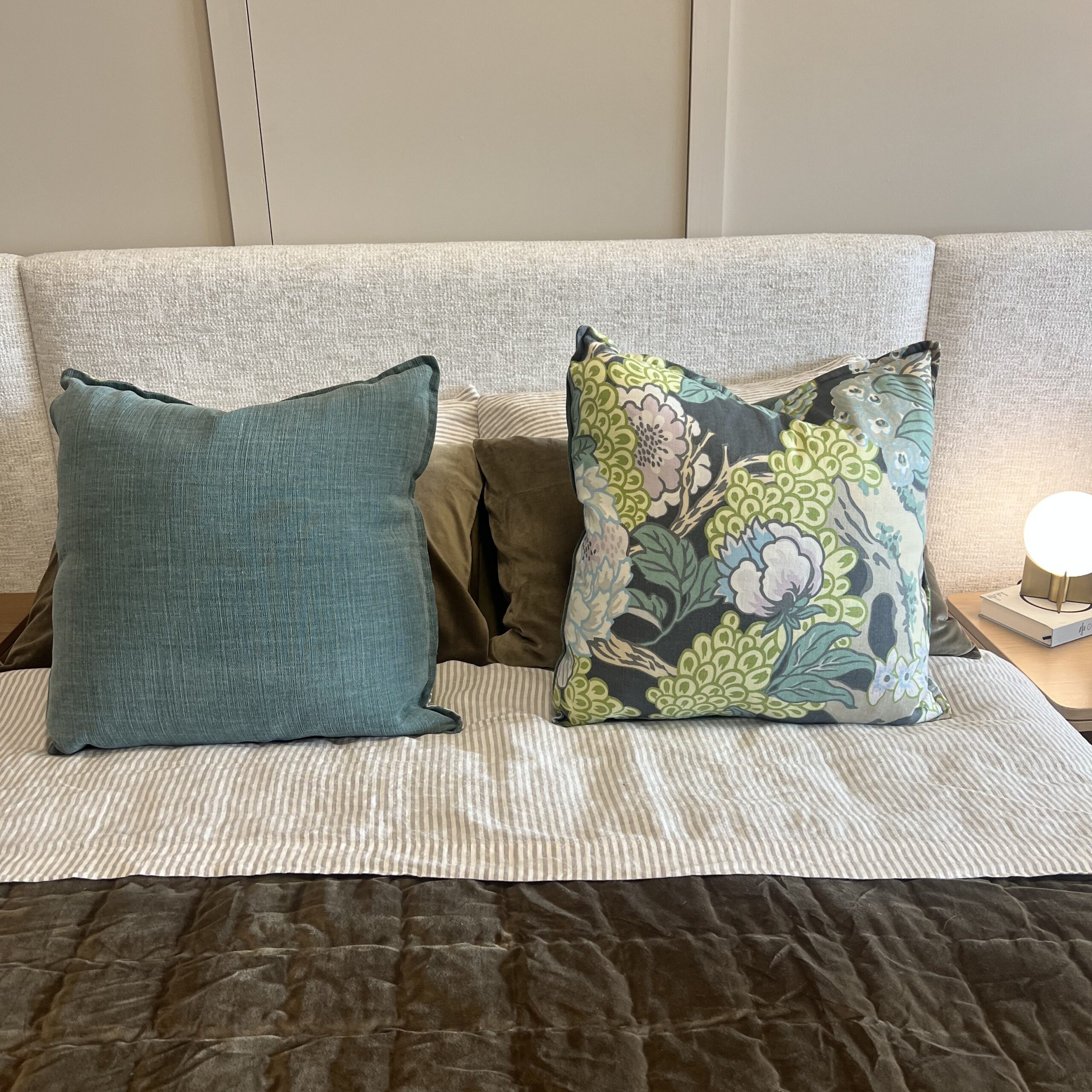 Two cushions in Floral print - Image 2